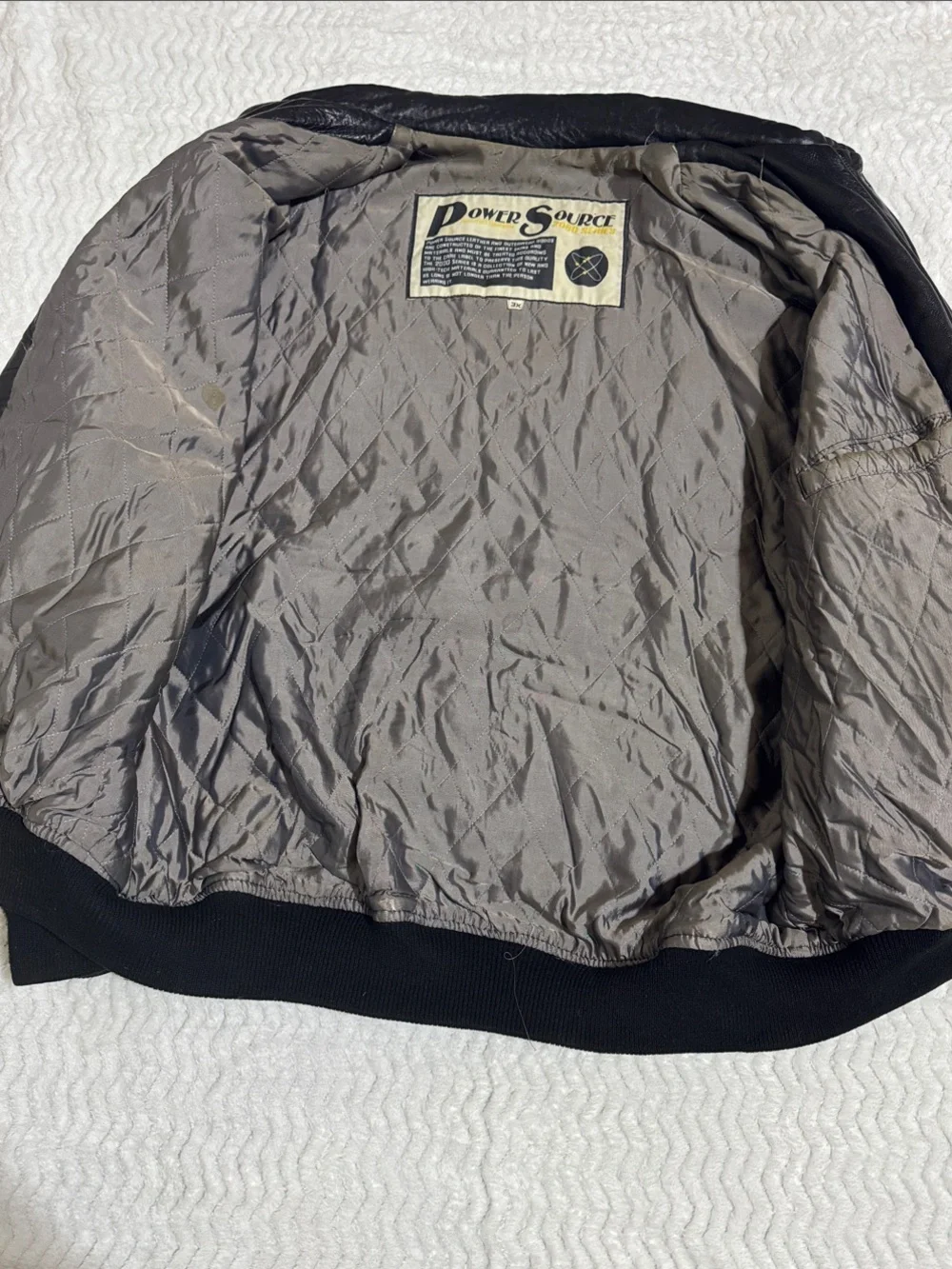 power source classic black